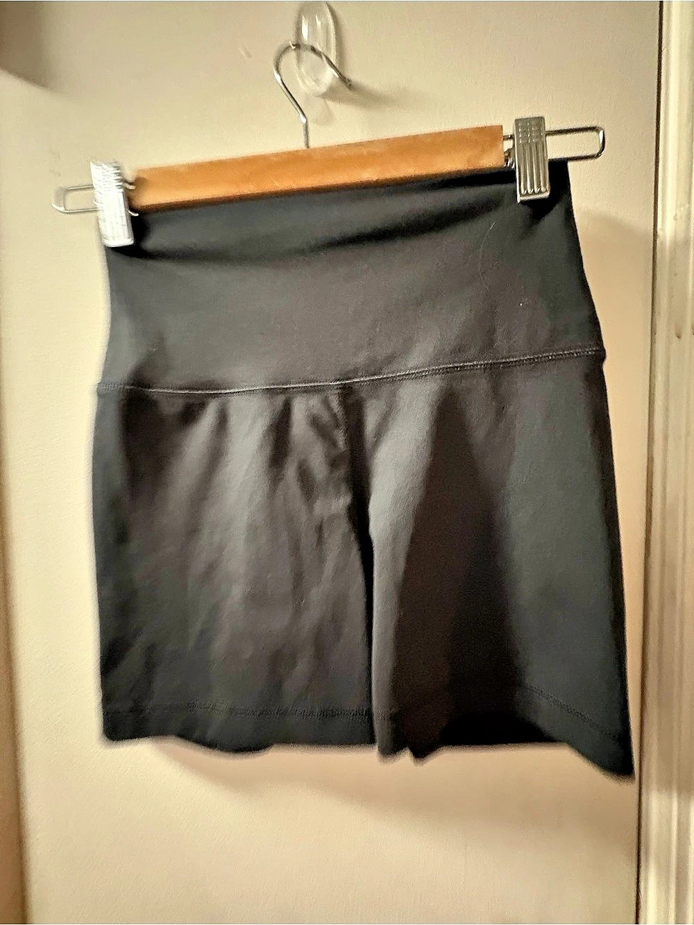 Yogalicious Lux Everyday 5" Short Black Small